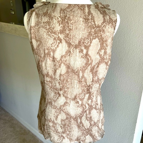 Antonio Melani Dressy Silk Ruffled front fully lined fitted side zipper top Sz M - Picture 2 of 11